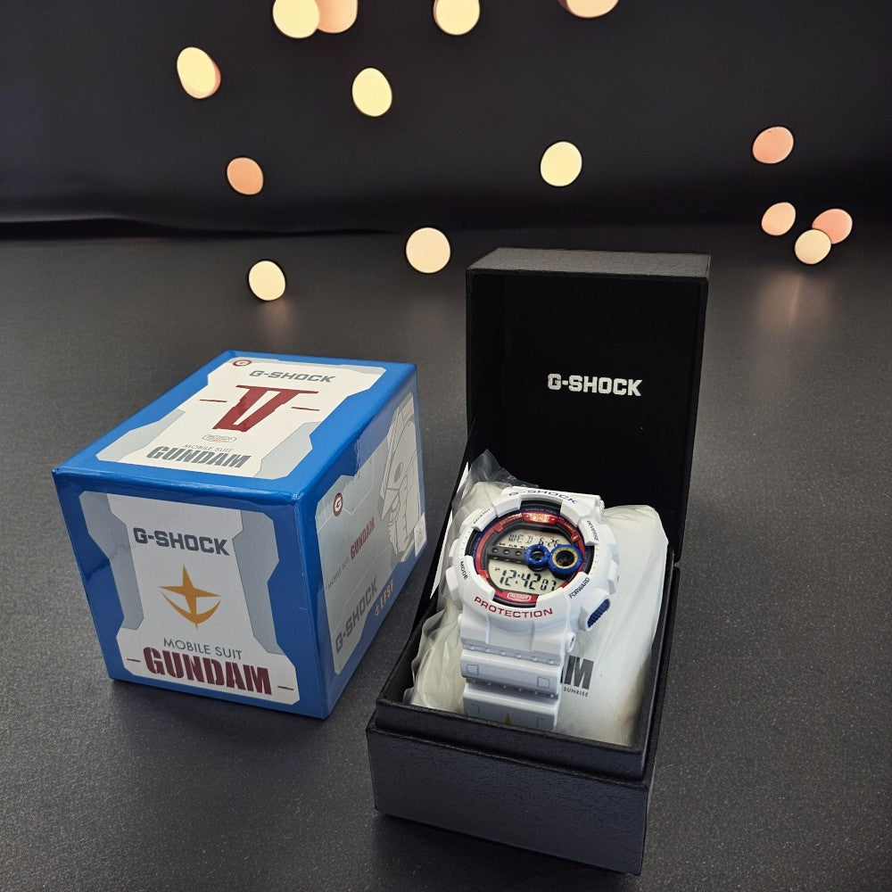 Casio G-Shock x 35th Anniversary GUNDAM GD-100 RX-78 GUNDAM